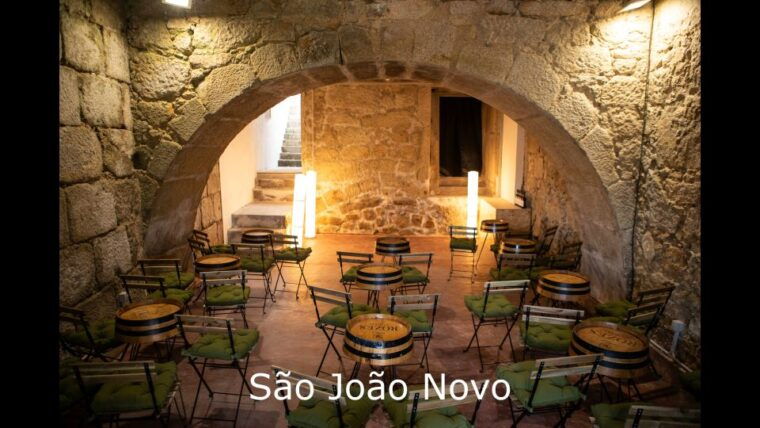porto-live-fado-show-with-glass-of-port-wine