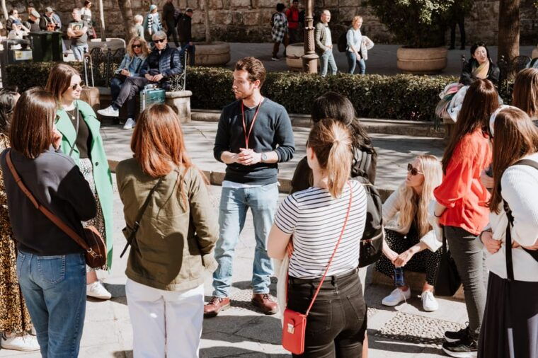 porto-old-town-walking-tour-small-groups-2