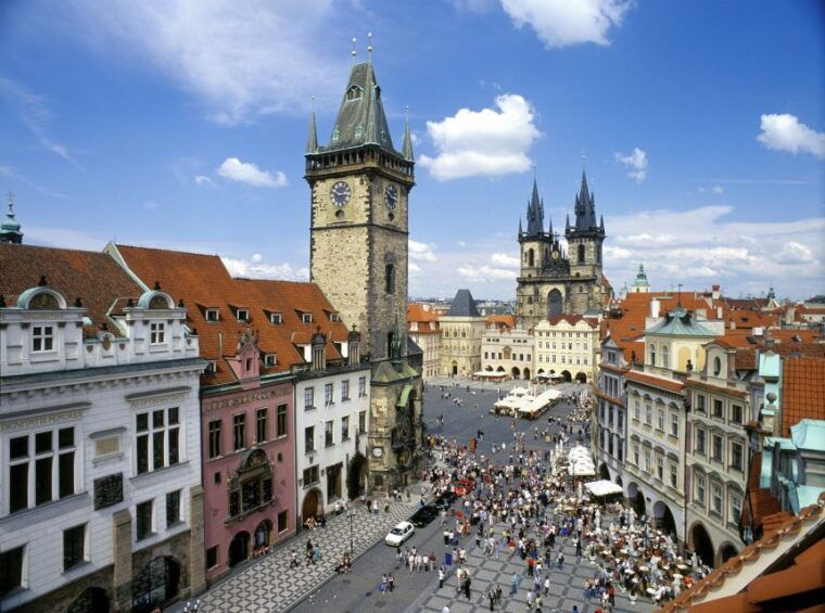 prague-bus-and-boat-tour