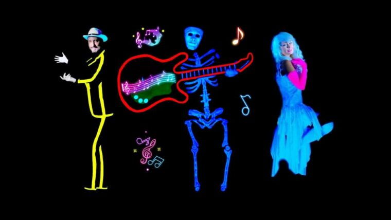 prague-images-of-love-black-light-theatre-show
