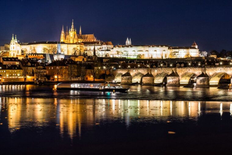 prague-vltava-river-night-cruise-with-buffet