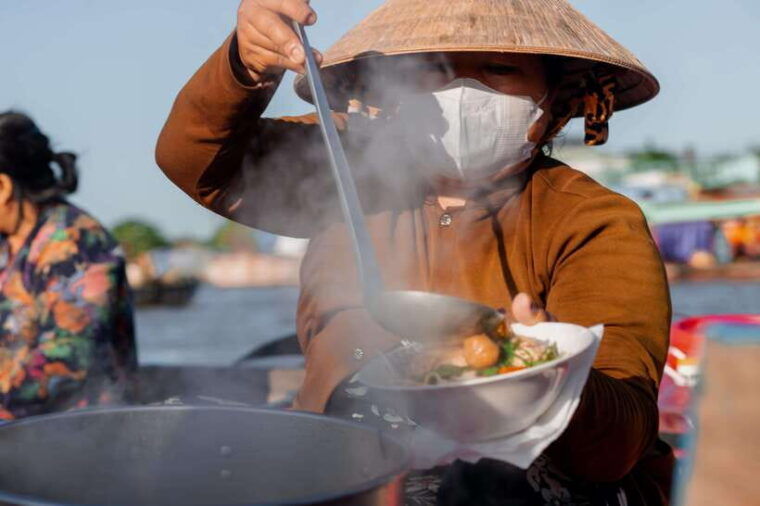 premium-can-tho-floating-market-and-rural-cycling-tour
