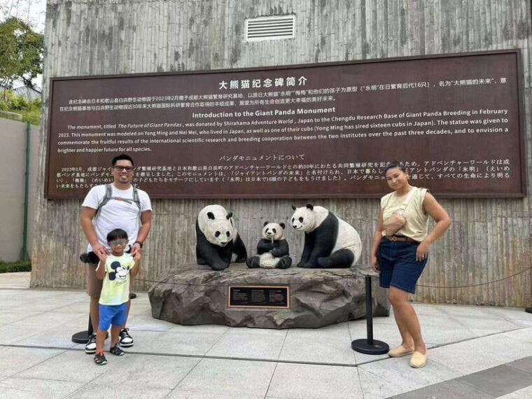 private-all-inclusive-half-day-tour-to-chengdu-panda-base