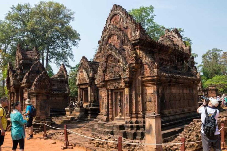 private-banteay-srei-and-grand-tour-leading-by-expert-guide