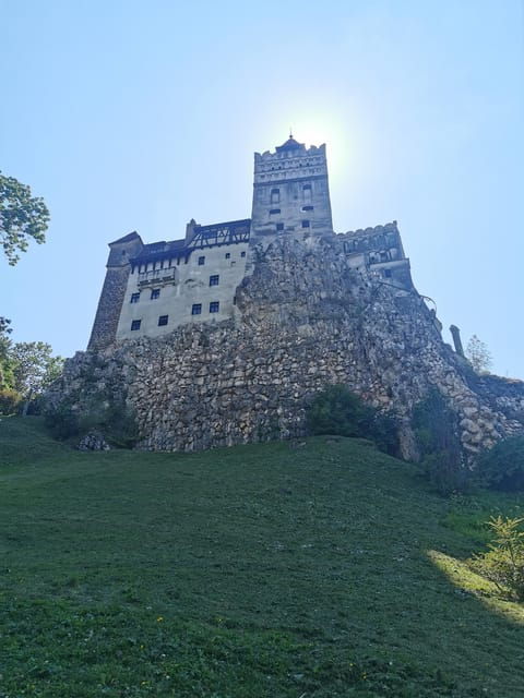 private-half-day-tour-from-bucharest-to-draculas-castle