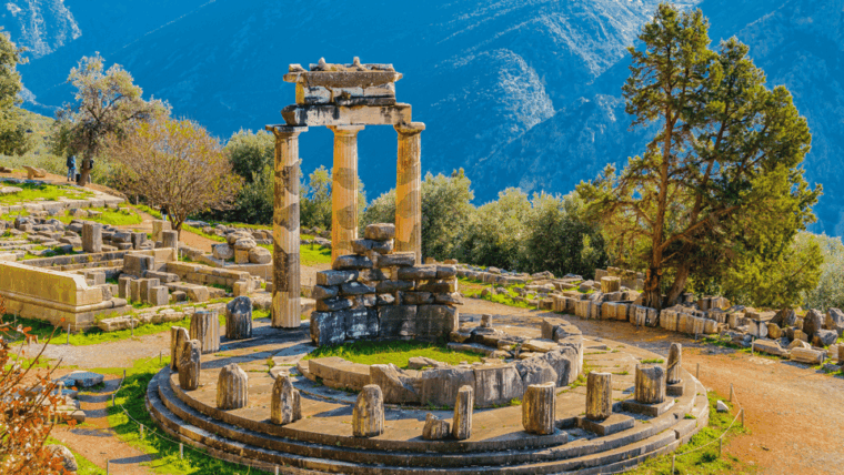 private-luxury-tour-delphi-itea-the-charm-of-galaxidi