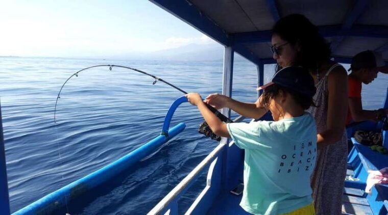 private-one-day-fishing-adventure-to-gili-renggit