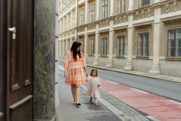 private-photoshoot-walk-old-town-of-graz