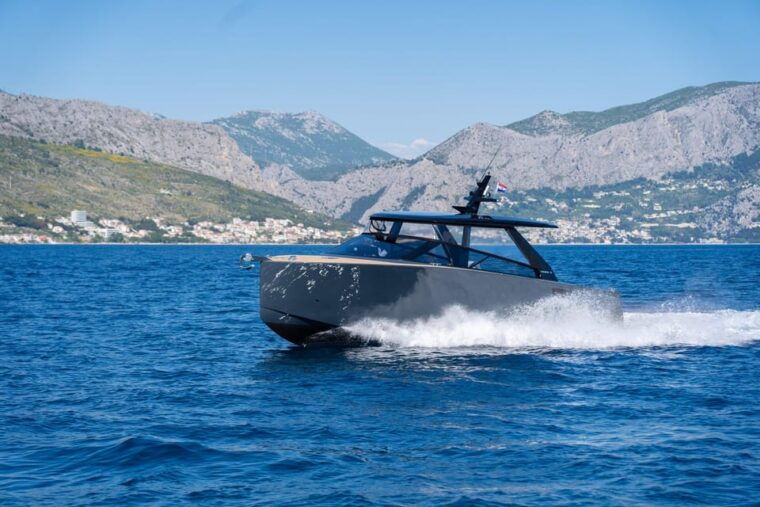 private-tour-from-split-area-to-hvar-pakleni-island