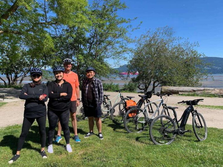 private-vancouver-sunset-bike-e-bike-tour