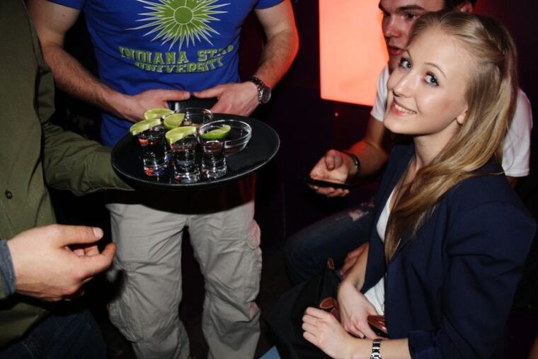 pub-crawl-cologne-including-admission-fee-for-bars-and-shots