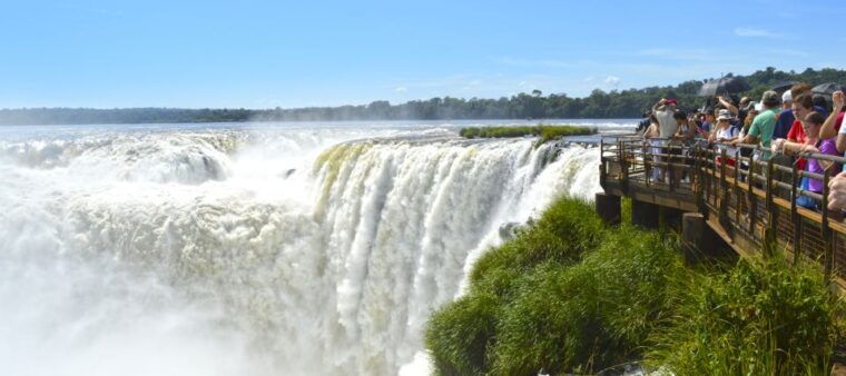 puerto-iguazu-iguazu-falls-argentinian-side-full-day-tour