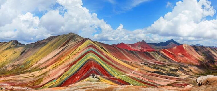 rainbow-mountain-horseback-riding-tour-buffet-lun