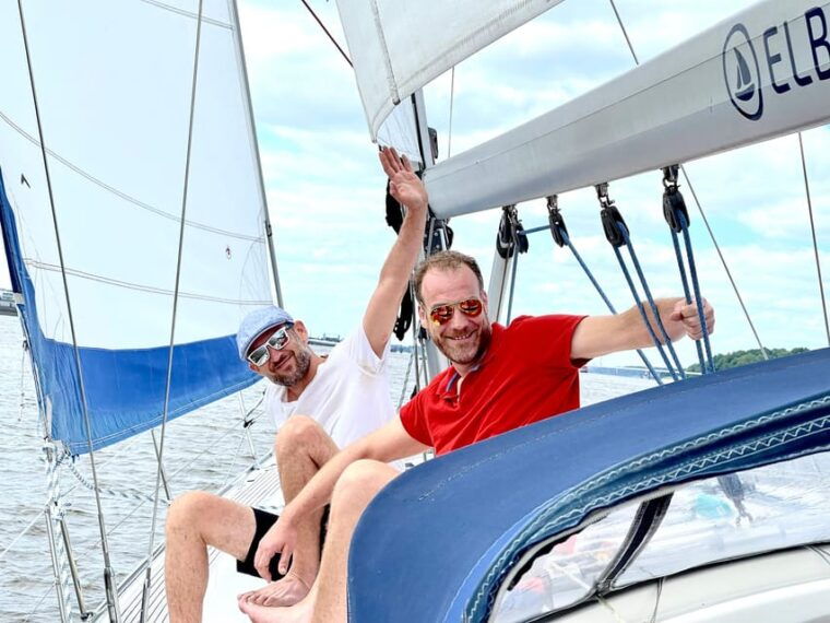 real-sailing-trip-towards-the-north-sea-from-to-wedel