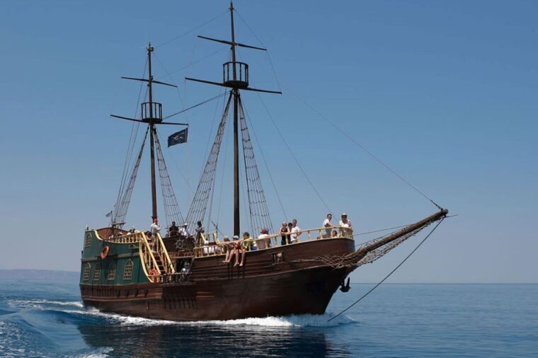 rethymno-mini-pirate-boat-cruise-with-swimming-stop