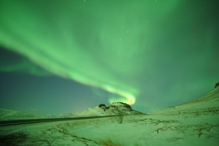reykjavik-northern-lights-minibus-tour-with-hot-chocolate