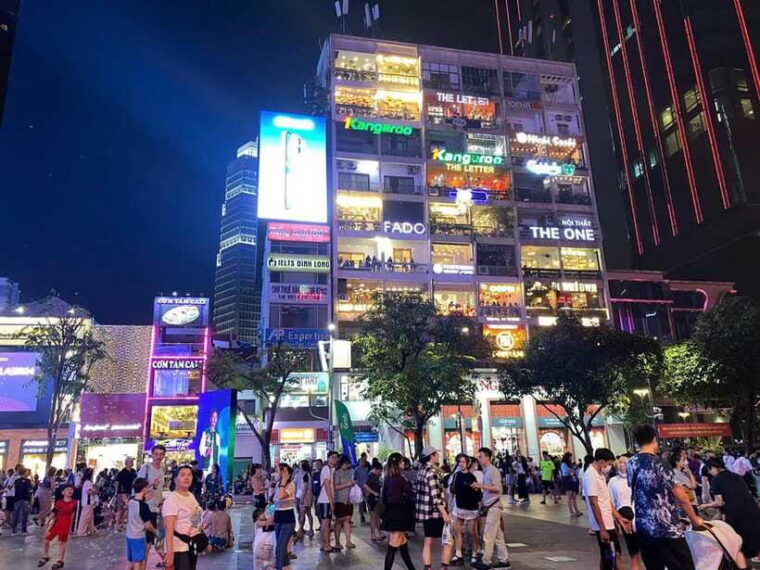 saigon-by-night-walking-tour-with-river-sightseeing