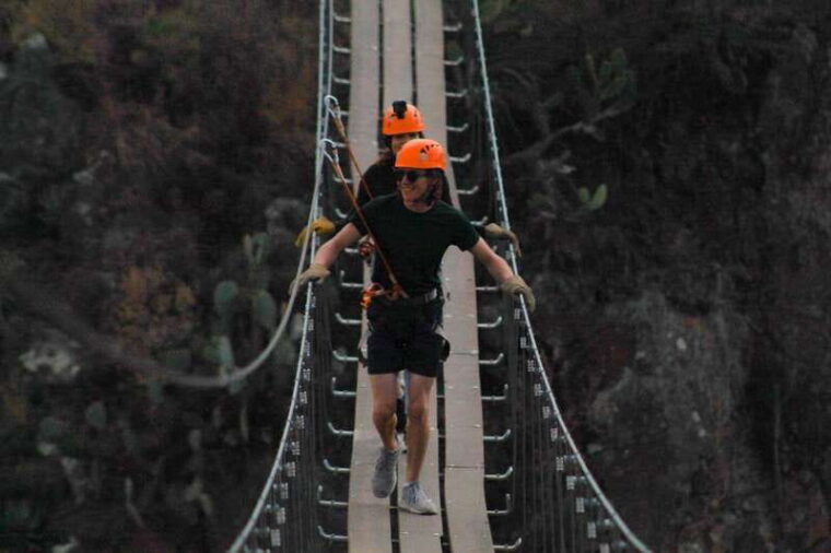 san-miguel-de-allende-zipline-adventure-suspension-bridge