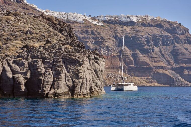 santorini-day-luxury-catamaran-cruise-with-meal-drinks