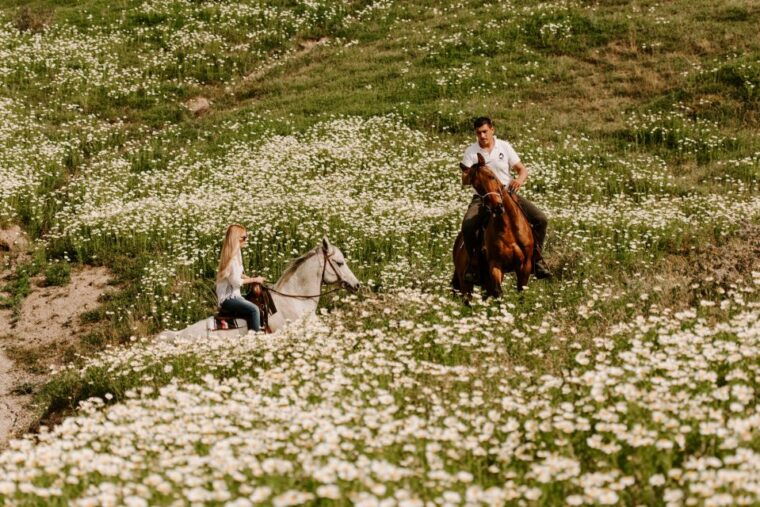 santorini-horseback-riding-experience-in-volcanic-landscape
