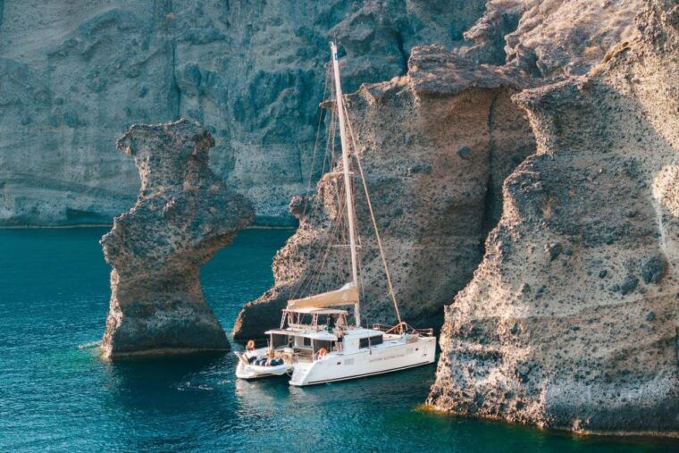 santorini-luxury-catamaran-cruise-with-lunch-bbq-drinks