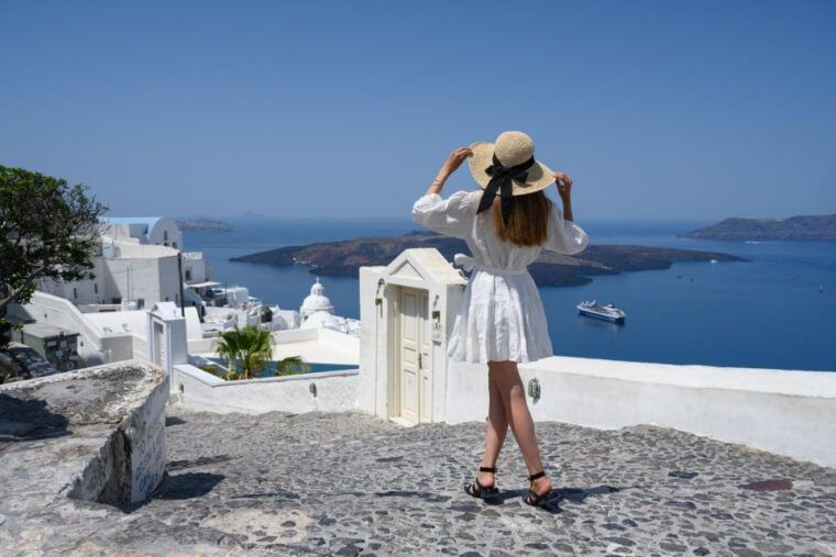 santorini-oia-and-ammoudi-private-sunset-experience