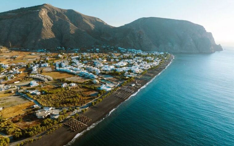 santorini-private-guided-sunrise-tour-with-a-sunrise-view