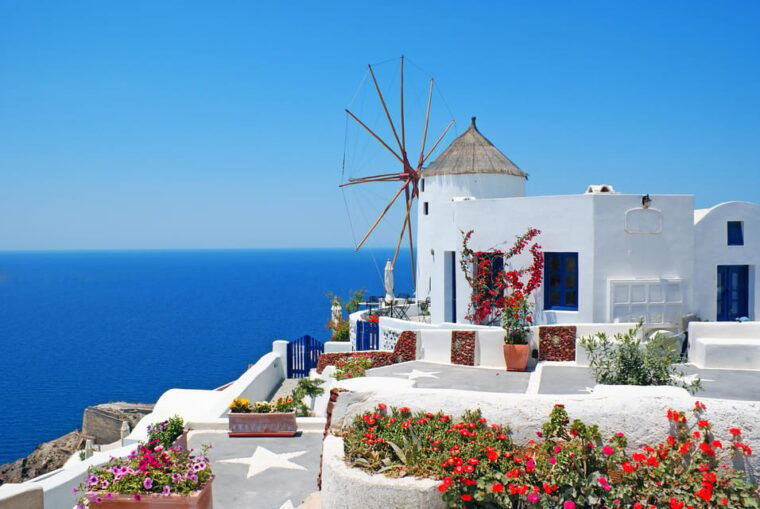 santorini-shore-trip-to-bypass-cable-car-with-boat-transfer