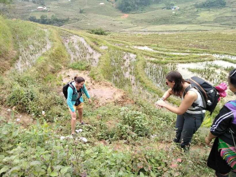 sapa-private-trek-to-muong-hoa-valley