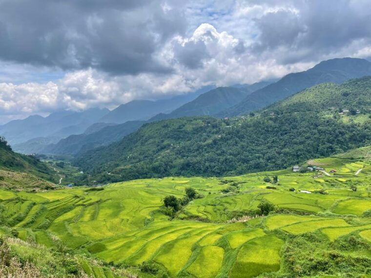 sapa-trekking-waterfalls-and-hmong-villages