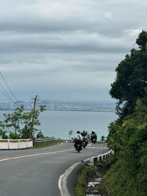 self-ride-from-danang-hoi-an-day-trip-motorbike-hai-van-pass