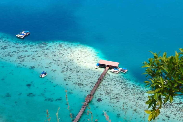 semporna-bohey-3-islands-hike-snorkel-dive-tour-with-lunch