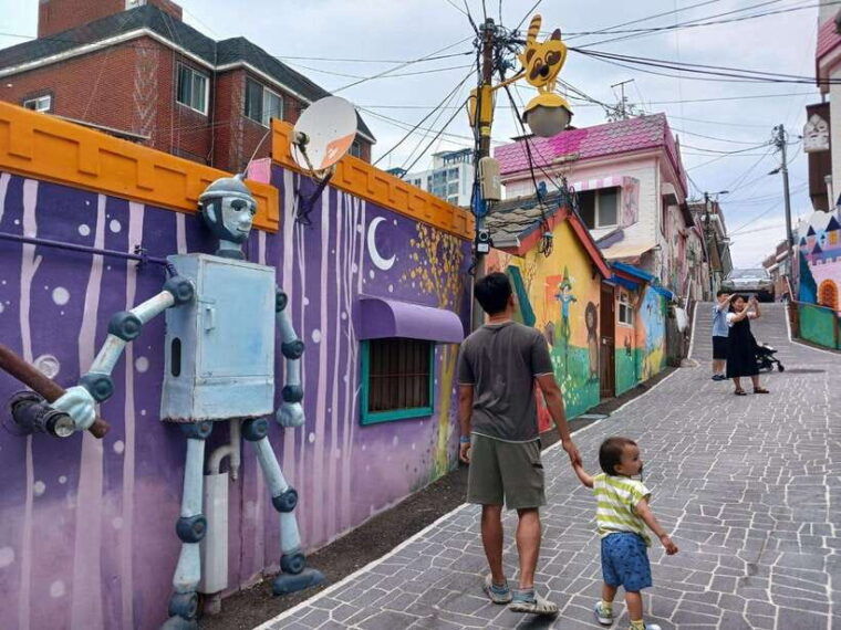 seoul-coastal-rail-bike-sorae-park-and-fairytale-village