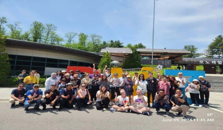 seoul-dmz-tour-with-exclusive-north-korean-defector-meet-up
