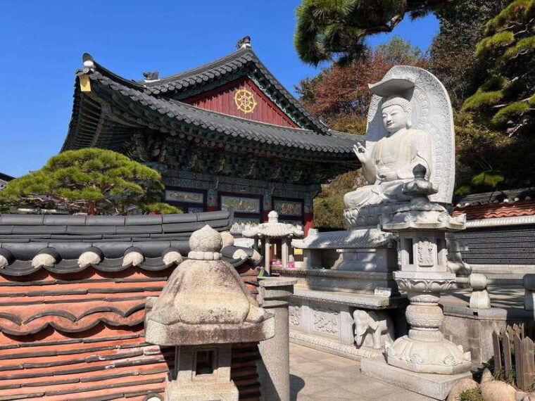 seoul-scenic-sunset-hike-temple-korean-street-food-tour
