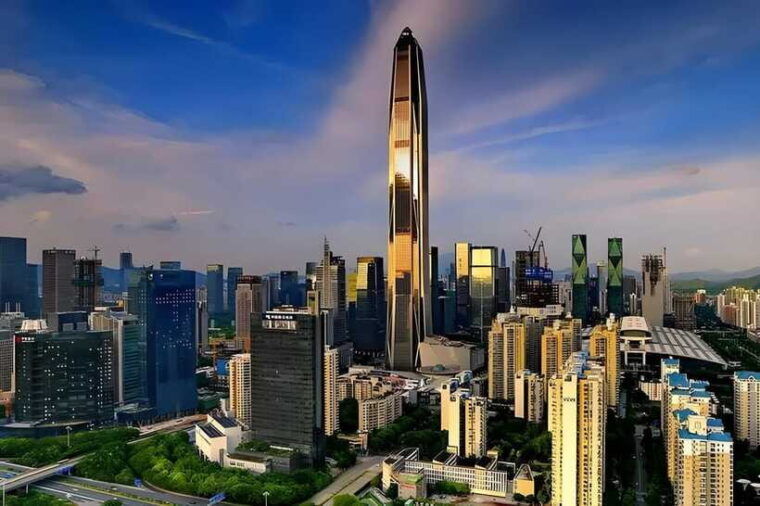 shenzhen-tallest-building-with-luxury-meal-on-highest-floor