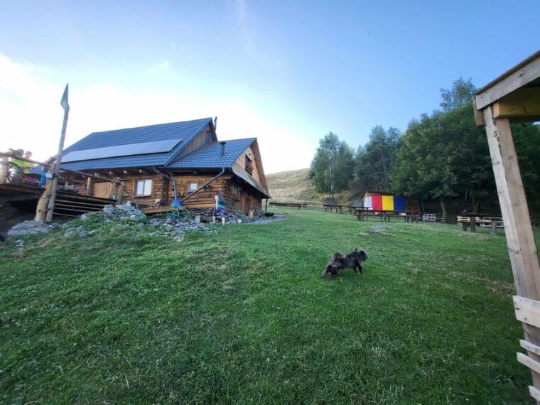 sibiu-cindrel-mountains-hike-with-traditional-brunch