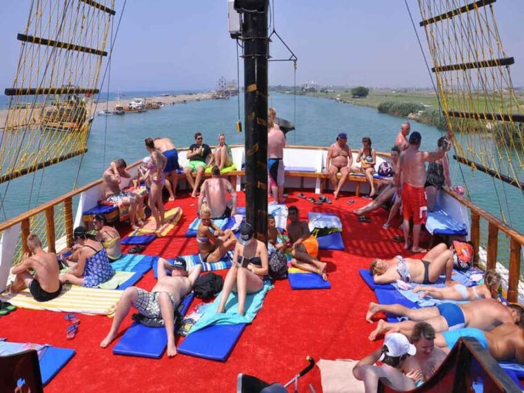 side-dolphin-island-boat-tour-lunch-sotf-drinks-swimming