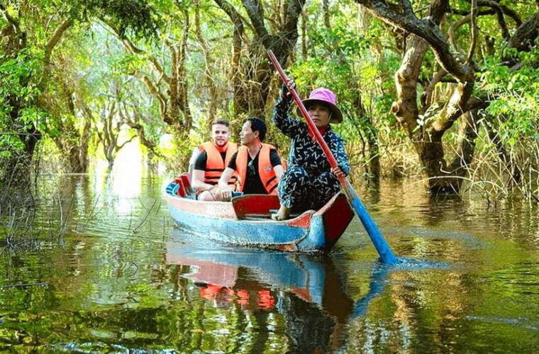 siem-reap-half-day-kampong-phluk-with-sunset-boat-guide