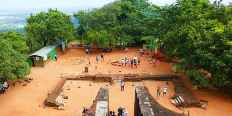 sigiriya-day-tour-with-jeep-safari-from-trincomalee