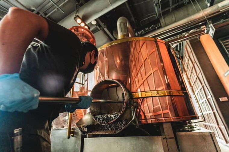 singapore-level33-rooftop-brewery-tour-craft-beer-tasting