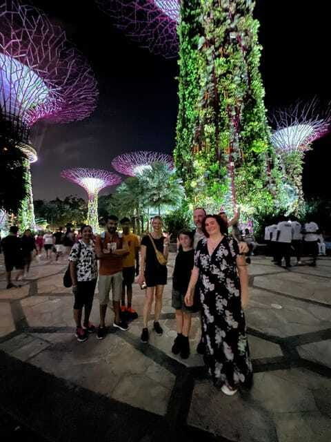 singapore-marina-bay-nighttime-walking-tour