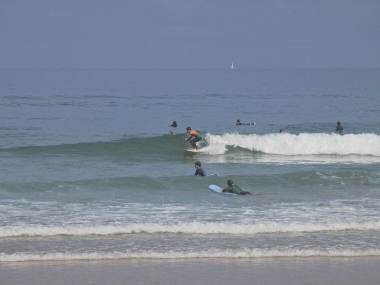 sintra-2-hour-group-surf-lesson-at-praia-grande