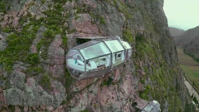 skylodge-stay-via-ferrata-zipline