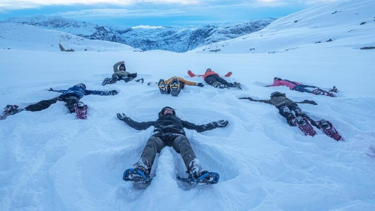 snowshoe-snowracer-adventure