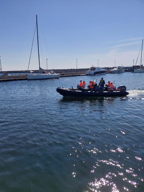 speed-boat-at-the-end-of-the-pier-in-sopot-speed-100-km-h