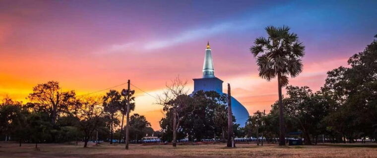 sri-lanka-3-day-tour-to-discover-anuradhapura-and-sigiriya