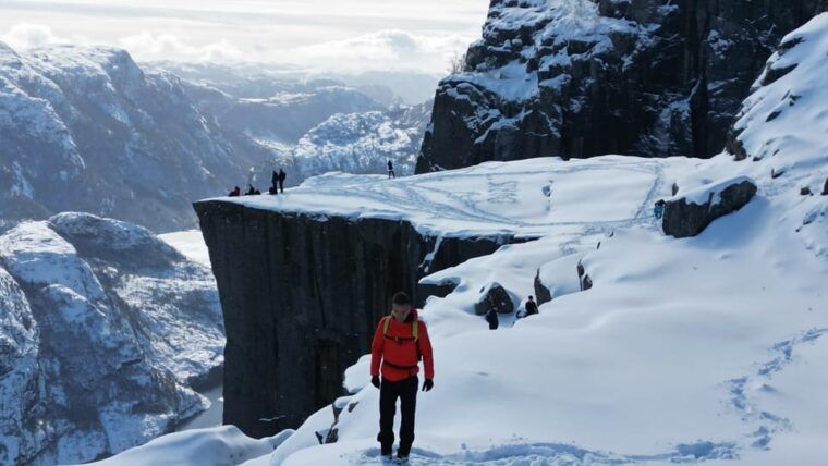 stavanger-evening-run-to-pulpit-rock-lets-run