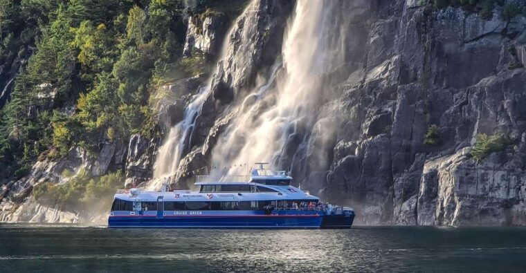 stavanger-scenic-fjord-cruise-to-lysefjord-and-preikestolen