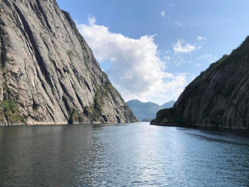 stavanger-visiting-the-lysefiord-fjord